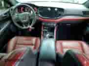 2023 Dodge Durango SRT Hellcat z VIN 1C4SDJH92PC695421, wystawiony jako Copart lot #65426905 z przebiegiem 16 787 mil mil oraz Czysty tytuł • Clean title. Historia ofert i sprzedaży dostępna na DreamBid. Obrazek 8.