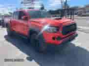 2023 Toyota Tacoma SR z VIN 3TYCZ5AN8PT115267, wystawiony jako Copart lot #87346085 z przebiegiem 14 964 mil mil oraz Szkoda całkowita • Salvage title. Historia ofert i sprzedaży dostępna na DreamBid. Obrazek 1.