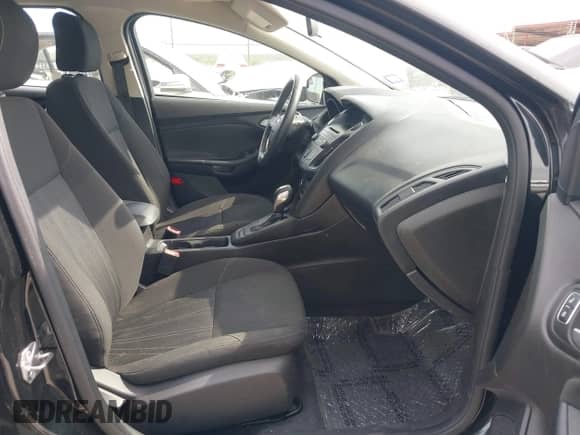 2015 Ford Focus SE с VIN 1FADP3K27FL285774, выставлен на аукционе IAAI как лот 43335344 с пробегом 81 813 миль миль и . История ставок и продаж доступна на DreamBid. Изображение 5.