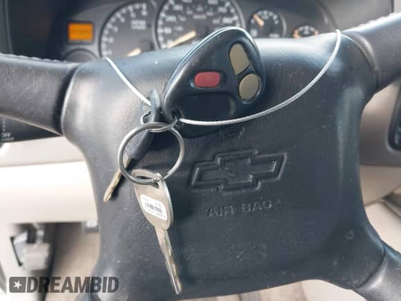 2002 Chevrolet Suburban Z71 с VIN 3GNFK16Z82G296620, выставлен на аукционе IAAI как лот 41572570 с пробегом 332 095 миль миль и . История ставок и продаж доступна на DreamBid. Изображение 11.