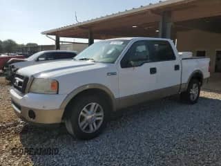 2006 Ford F-150 XLT z VIN 1FTPW12VX6KC10758, wystawiony jako Copart lot #64810935 z przebiegiem 210 947 mil mil oraz Szkoda całkowita • Salvage title. Historia ofert i sprzedaży dostępna na DreamBid. Obrazek 1.