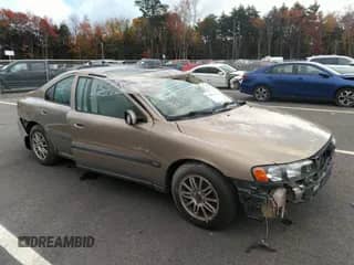 2004 Volvo S60 с VIN YV1RS61T942344217, выставлен на аукционе IAAI как лот 41193657 с пробегом 177 399 миль миль и . История ставок и продаж доступна на DreamBid. Изображение 1.