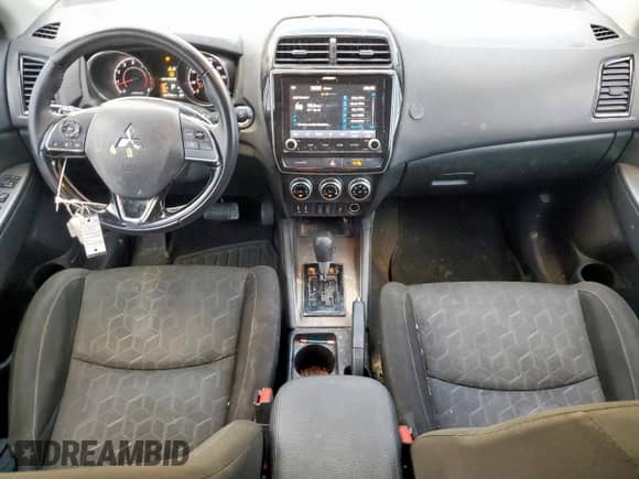 2021 Mitsubishi Outlander ES z VIN JA4ARUAU8MU024140, wystawiony jako Copart lot #83839095 z przebiegiem 87 599 mil mil oraz Szkoda całkowita • Salvage title. Historia ofert i sprzedaży dostępna na DreamBid. Obrazek 8.