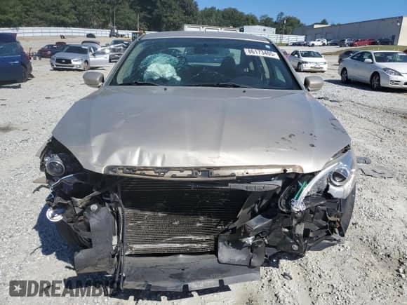 2014 Chrysler 200 LX with VIN 1C3CCBAB5EN167887, listed as a Copart auction lot 86173405 with Not provided miles and Salvage title. Bid and sale history available at DreamBid. Image 5.