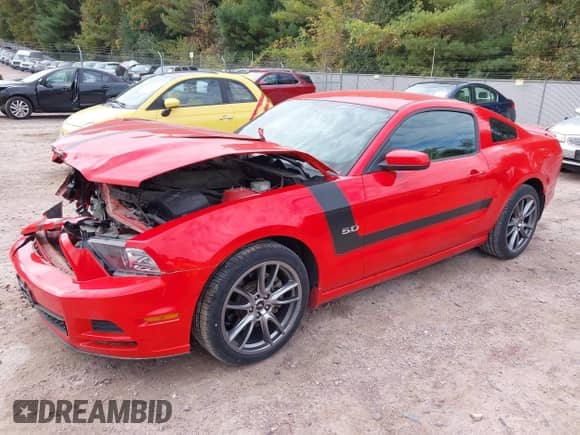 2014 Ford Mustang GT with VIN 1ZVBP8CF0E5243561, listed as a IAAI auction lot 43439298 with 37,040 mi miles and . Bid and sale history available at DreamBid. Image 18.