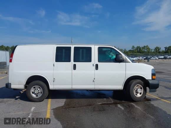 2020 Chevrolet Express Cargo с VIN 1GCWGAFG8L1245501, выставлен на аукционе IAAI как лот 43226152 с пробегом 104 247 миль миль и . История ставок и продаж доступна на DreamBid. Изображение 14.