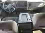 2005 GMC Sierra 1500 SLE с VIN 2GTEC19V451301268, выставлен на аукционе Copart как лот 71981955 с пробегом 141 998 миль миль и Списание • Salvage title. История ставок и продаж доступна на DreamBid. Изображение 8.