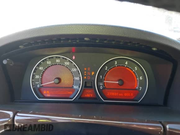 2006 BMW 7 Series 750i с VIN WBAHL83566DT04948, выставлен на аукционе IAAI как лот 41857813 с пробегом 239 691 миль миль и . История ставок и продаж доступна на DreamBid. Изображение 7.