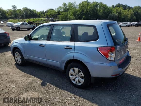2012 Subaru Forester X z VIN JF2SHAAC1CH460159, wystawiony jako Copart lot #68132555 z przebiegiem 128 314 mil mil oraz Czysty tytuł • Clean title. Historia ofert i sprzedaży dostępna na DreamBid. Obrazek 2.