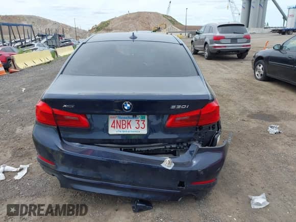 2019 BMW 5 Series 530i xDrive with VIN WBAJA7C56KWW11990, listed as a IAAI auction lot 42736568 with 86,839 mi miles and . Bid and sale history available at DreamBid. Image 16.