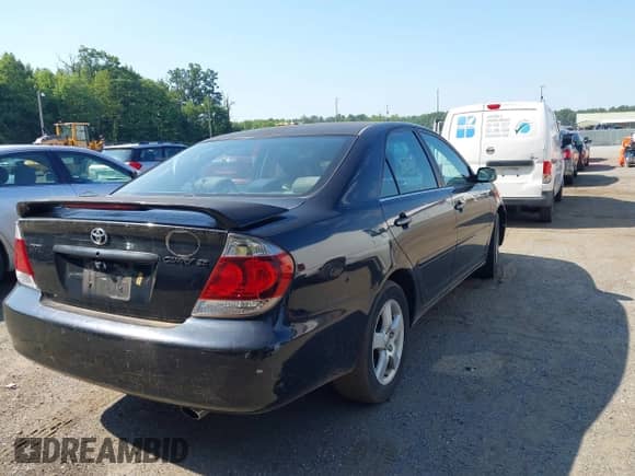 2005 Toyota Camry STD с VIN JTDBE32K453012782, выставлен на аукционе IAAI как лот 42662352 с пробегом 209 898 миль миль и . История ставок и продаж доступна на DreamBid. Изображение 4.