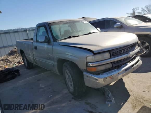 2000 Chevrolet Silverado 1500 LS with VIN 1GCEC14T3YE281264, listed as a Copart auction lot 42632875 with 209,374 mi miles and Salvage title. Bid and sale history available at DreamBid. Image 4.