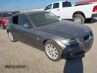 2011 BMW 3 Series 328i с VIN WBAPH7C58BE460517, выставлен на аукционе IAAI как лот 43306279 с пробегом 130 000 миль миль и . История ставок и продаж доступна на DreamBid. Изображение 1.