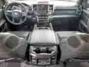 2023 Ram 1500 Big Horn z VIN 1C6SRFFT3PN594090, wystawiony jako Copart lot #60756155 z przebiegiem 123 151 mil mil oraz Czysty tytuł • Clean title. Historia ofert i sprzedaży dostępna na DreamBid. Obrazek 8.