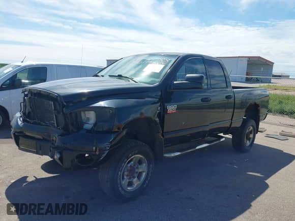 2007 Dodge 2500 SLT с VIN 3D7KS28A97G797243, выставлен на аукционе IAAI как лот 42612288 с пробегом 165 873 миль миль и . История ставок и продаж доступна на DreamBid. Изображение 2.