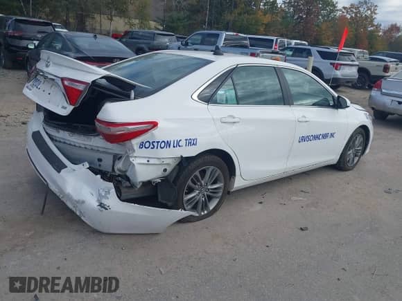 2017 Toyota Camry SE z VIN 4T1BF1FK5HU787792, wystawiony jako IAAI lot #43479948 z przebiegiem 167 261 mil mil oraz . Historia ofert i sprzedaży dostępna na DreamBid. Obrazek 4.