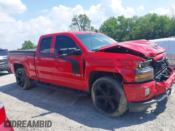 2018 Chevrolet Silverado 1500 LT с VIN 1GCVKREC8JZ341389, выставлен на аукционе IAAI как лот 42996584 с пробегом 121 800 миль миль и . История ставок и продаж доступна на DreamBid. Изображение 14.