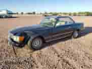 1984 Mercedes-Benz SL z VIN WDB1070421A014784, wystawiony jako Copart lot #62715455 z przebiegiem 129 101 mil mil oraz Szkoda całkowita • Salvage title. Historia ofert i sprzedaży dostępna na DreamBid. Obrazek 1.