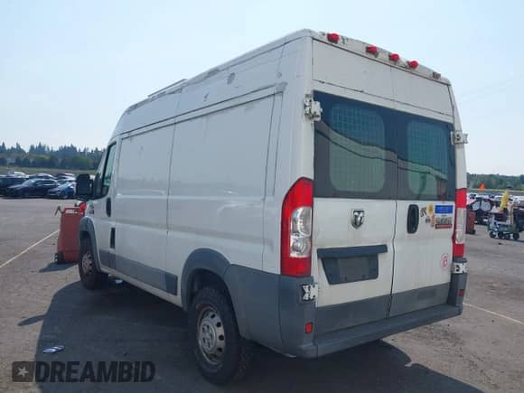 2014 Ram ProMaster Cargo с VIN 3C6TRVBG2EE103064, выставлен на аукционе IAAI как лот 43119199 с пробегом 190 287 миль миль и . История ставок и продаж доступна на DreamBid. Изображение 3.
