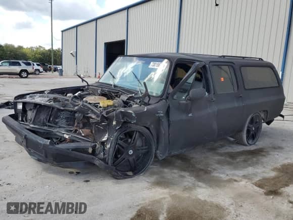 1987 Chevrolet Suburban с VIN 1GNER16K2HF113166, выставлен на аукционе Copart как лот 73019634 с пробегом 72 606 миль миль и На запчасти • Non repairable. История ставок и продаж доступна на DreamBid. Изображение 1.