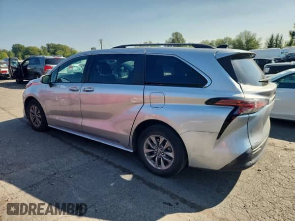 2022 Toyota Sienna LE с VIN 5TDBSKFC0NS050319, выставлен на аукционе Copart как лот 81242335 с пробегом 315 618 миль миль и Чистый • Clean title. История ставок и продаж доступна на DreamBid. Изображение 2.