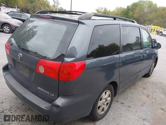 2010 Toyota Sienna CE с VIN 5TDKK4CC0AS309854, выставлен на аукционе IAAI как лот 43285095 с пробегом 342 642 миль миль и . История ставок и продаж доступна на DreamBid. Изображение 4.