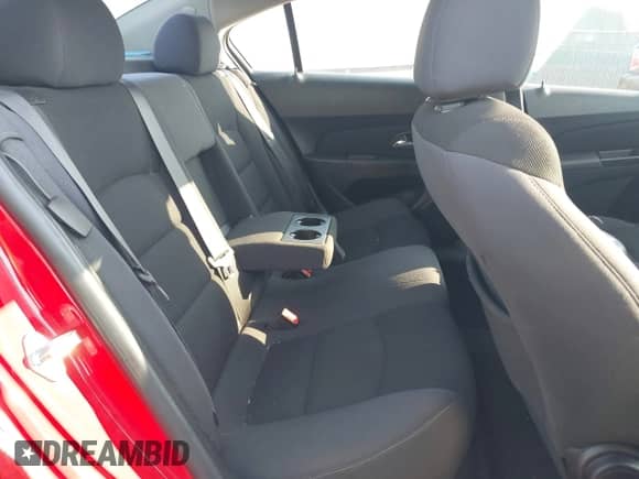 2014 Chevrolet Cruze 1LT с VIN 1G1PC5SB3E7470337, выставлен на аукционе IAAI как лот 42898304 с пробегом 108 709 миль миль и . История ставок и продаж доступна на DreamBid. Изображение 8.