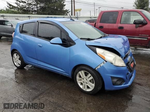 2014 Chevrolet Spark LS with VIN KL8CB6S98EC430301, listed as a Copart auction lot 81669095 with 124,339 mi miles and Salvage title. Bid and sale history available at DreamBid. Image 4.