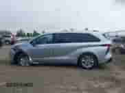 2025 Toyota Sienna Limited с VIN 5TDZRKEC9SS234407, выставлен на аукционе IAAI как лот 42131916 с пробегом 7 695 миль миль и . История ставок и продаж доступна на DreamBid. Изображение 14.