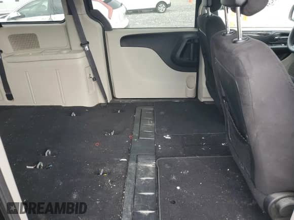 2015 Dodge Grand Caravan SE с VIN 2C4RDGBG6FR518501, выставлен на аукционе Copart как лот 84229755 с пробегом 111 858 миль миль и Чистый • Clean title. История ставок и продаж доступна на DreamBid. Изображение 11.