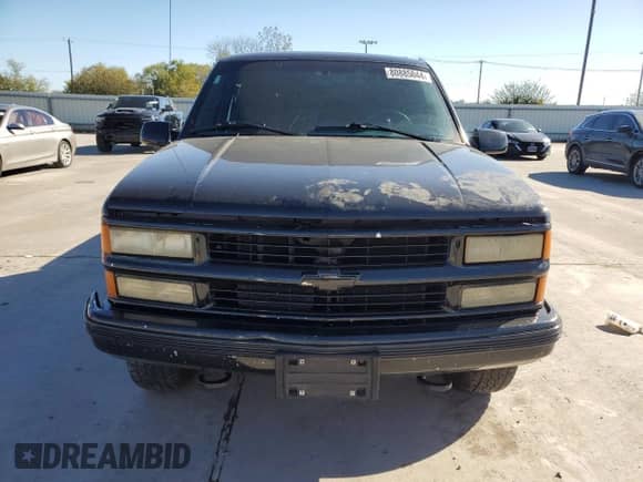 1996 Chevrolet Silverado 3500 with VIN 1GCGC33R8TF009659, listed as a Copart auction lot 80885044 with 176,561 mi miles and Salvage title. Bid and sale history available at DreamBid. Image 5.