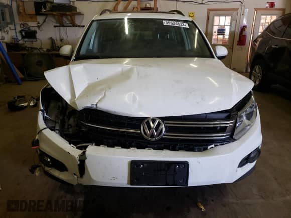 2017 Volkswagen Tiguan с VIN WVGHV7AX8HK506597, выставлен на аукционе Copart как лот 59624833 с пробегом 57 639 миль миль и . История ставок и продаж доступна на DreamBid. Изображение 5.