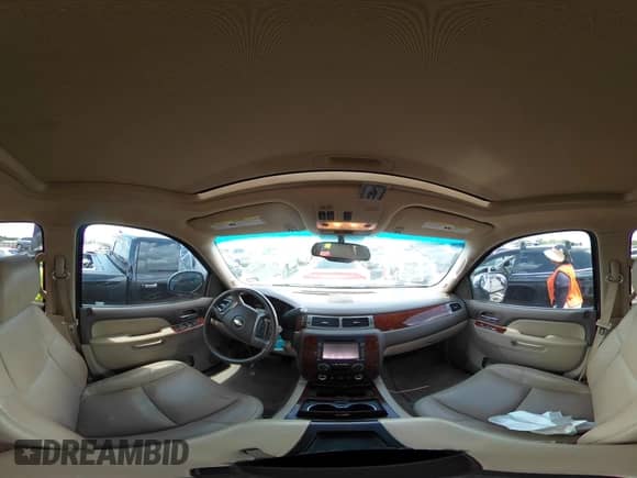 2013 Chevrolet Tahoe LTZ с VIN 1GNSCCE01DR115533, выставлен на аукционе IAAI как лот 42515922 с пробегом 175 078 миль миль и . История ставок и продаж доступна на DreamBid. Изображение 18.