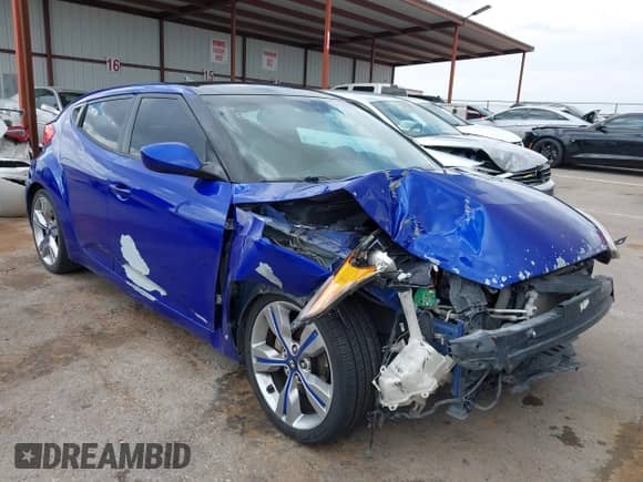 2012 Hyundai Veloster w/Black Int с VIN KMHTC6AD8CU067589, выставлен на аукционе IAAI как лот 43408833 с пробегом 159 802 миль миль и . История ставок и продаж доступна на DreamBid. Изображение 1.