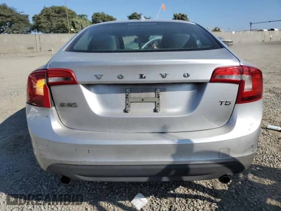2012 Volvo S60 T5 с VIN YV1622FS1C2102533, выставлен на аукционе Copart как лот 84743595 с пробегом 124 756 миль миль и Списание • Salvage title. История ставок и продаж доступна на DreamBid. Изображение 6.