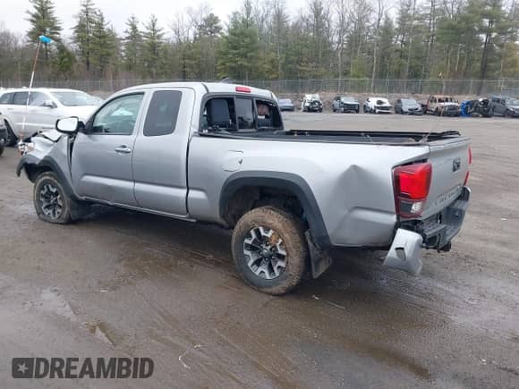 2018 Toyota Tacoma SR5 с VIN 5TFSZ5AN4JX156296, выставлен на аукционе IAAI как лот 41911608 с пробегом 105 340 миль миль и . История ставок и продаж доступна на DreamBid. Изображение 3.