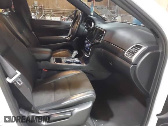 2020 Jeep Grand Cherokee Altitude with VIN 1C4RJFAG5LC138445, listed as a IAAI auction lot 42301218 with 72,430 mi miles and . Bid and sale history available at DreamBid. Image 5.