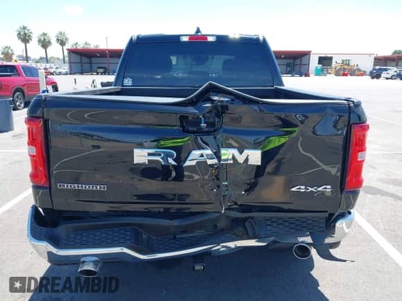 2025 Ram 1500 Lone Star z VIN 1C6SRFFP2SN538752, wystawiony jako IAAI lot #42266903 z przebiegiem 6 180 mil mil oraz . Historia ofert i sprzedaży dostępna na DreamBid. Obrazek 16.