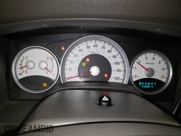 2006 Dodge Durango Limited with VIN 1D4HB58266F122998, listed as a Copart auction lot 67114204 with 236,811 mi miles and Salvage title. Bid and sale history available at DreamBid. Image 9.