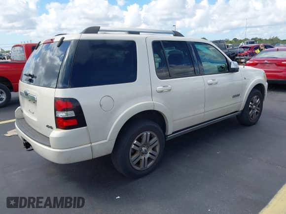 2008 Ford Explorer Limited with VIN 1FMEU75868UB10861, listed as a IAAI auction lot 43364496 with 203,225 mi miles and . Bid and sale history available at DreamBid. Image 4.