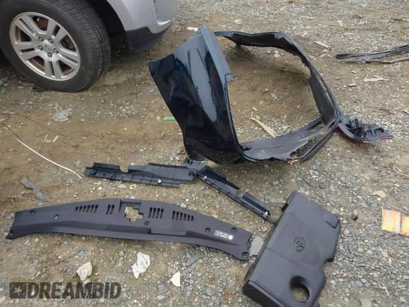 2021 Toyota Camry LE with VIN 4T1C11AK8MU548158, listed as a IAAI auction lot 43333222 with 34,824 mi miles and . Bid and sale history available at DreamBid. Image 12.