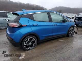 2022 Chevrolet Bolt EV 2LT z VIN 1G1FX6S09N4134598, wystawiony jako Copart lot #72681432 z przebiegiem 2 582 mil mil oraz . Historia ofert i sprzedaży dostępna na DreamBid. Obrazek 3.