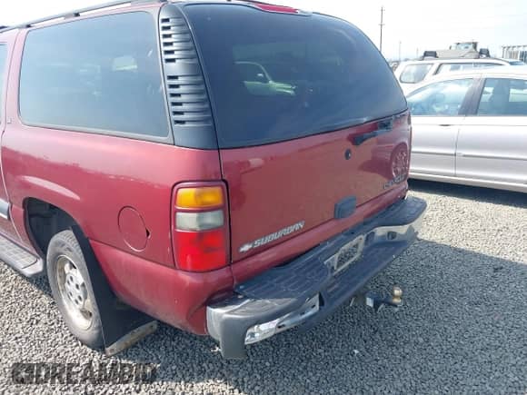 2002 Chevrolet Suburban LT с VIN 1GNFK16Z02J187549, выставлен на аукционе IAAI как лот 42544030 с пробегом 224 536 миль миль и . История ставок и продаж доступна на DreamBid. Изображение 6.