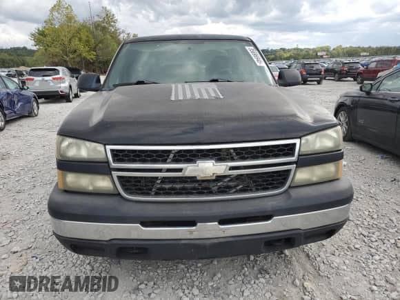 2007 Chevrolet Silverado 1500 LT1 with VIN 1GCEC19X37Z124319, listed as a Copart auction lot 85696945 with 306,013 mi miles and Salvage title. Bid and sale history available at DreamBid. Image 5.