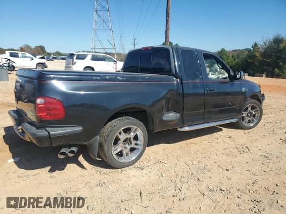 2000 Ford F-150 XL z VIN 2FTRX07LXYCB08102, wystawiony jako Copart lot #86685915 z przebiegiem Nie podano mil oraz Szkoda całkowita • Salvage title. Historia ofert i sprzedaży dostępna na DreamBid. Obrazek 3.