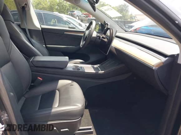 2023 Tesla Model Y Long Range с VIN 7SAYGDEEXPF697167, выставлен на аукционе IAAI как лот 42793490 с пробегом 69 019 миль миль и . История ставок и продаж доступна на DreamBid. Изображение 5.