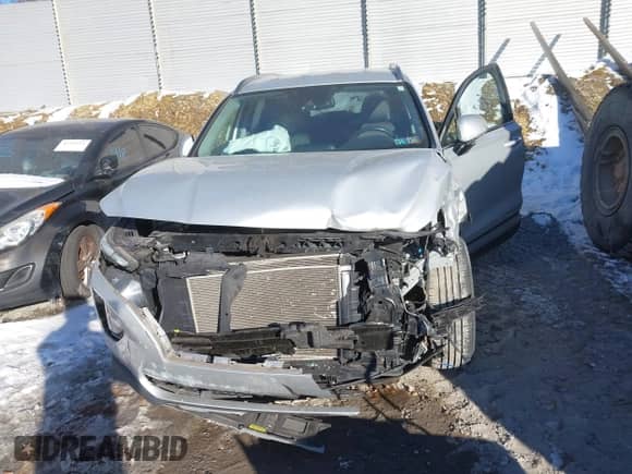 2019 Hyundai Santa Fe SEL with VIN 5NMS3CAD0KH089882, listed as a IAAI auction lot 41613964 with 38,371 mi miles and . Bid and sale history available at DreamBid. Image 19.