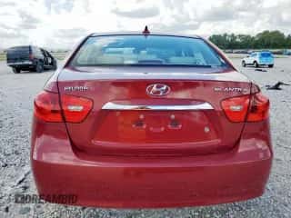 2010 Hyundai Elantra GLS z VIN KMHDU4ADXAU919332, wystawiony jako Copart lot #81682965 z przebiegiem 108 863 mil mil oraz Czysty tytuł • Clean title. Historia ofert i sprzedaży dostępna na DreamBid. Obrazek 6.
