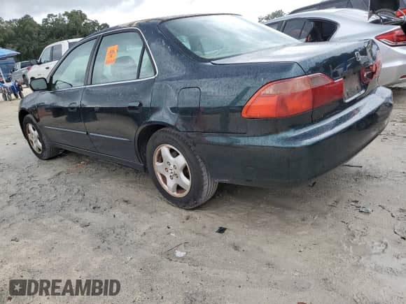 1998 Honda Accord EX z VIN 1HGCG1651WA007741, wystawiony jako Copart lot #84753625 z przebiegiem 318 551 mil mil oraz Szkoda całkowita • Salvage title. Historia ofert i sprzedaży dostępna na DreamBid. Obrazek 2.