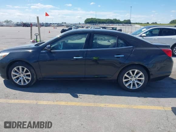 2013 Chevrolet Malibu LTZ с VIN 1G11H5SA4DF265399, выставлен на аукционе IAAI как лот 43092399 с пробегом 250 000 миль миль и . История ставок и продаж доступна на DreamBid. Изображение 14.